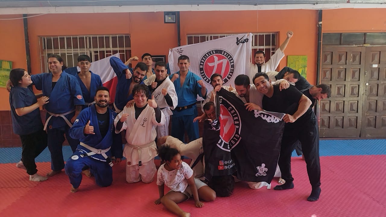 Entrenamiento de KUDO en Chikara Club, La Cisterna
